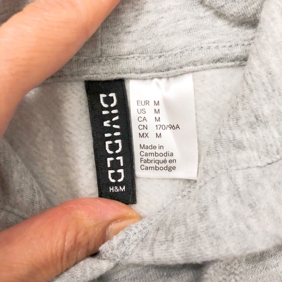 H&M NASA Sweatshirt Hoodie - Picture 2 of 4